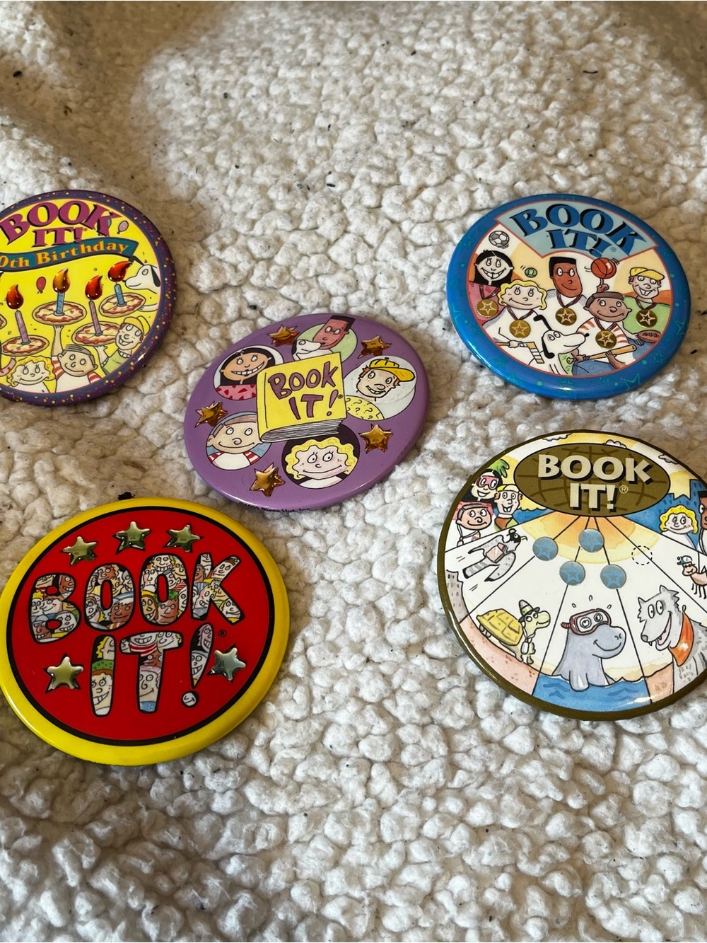 Vintage Pizza Hut Book It! Summer Reading Pin Lot 90s 5 Pins Advertising